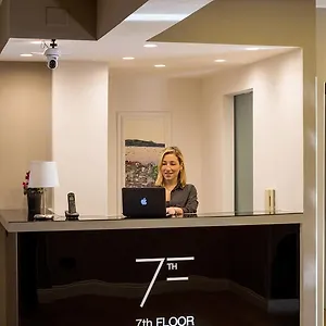 3* Πανσιόν 7th Floor